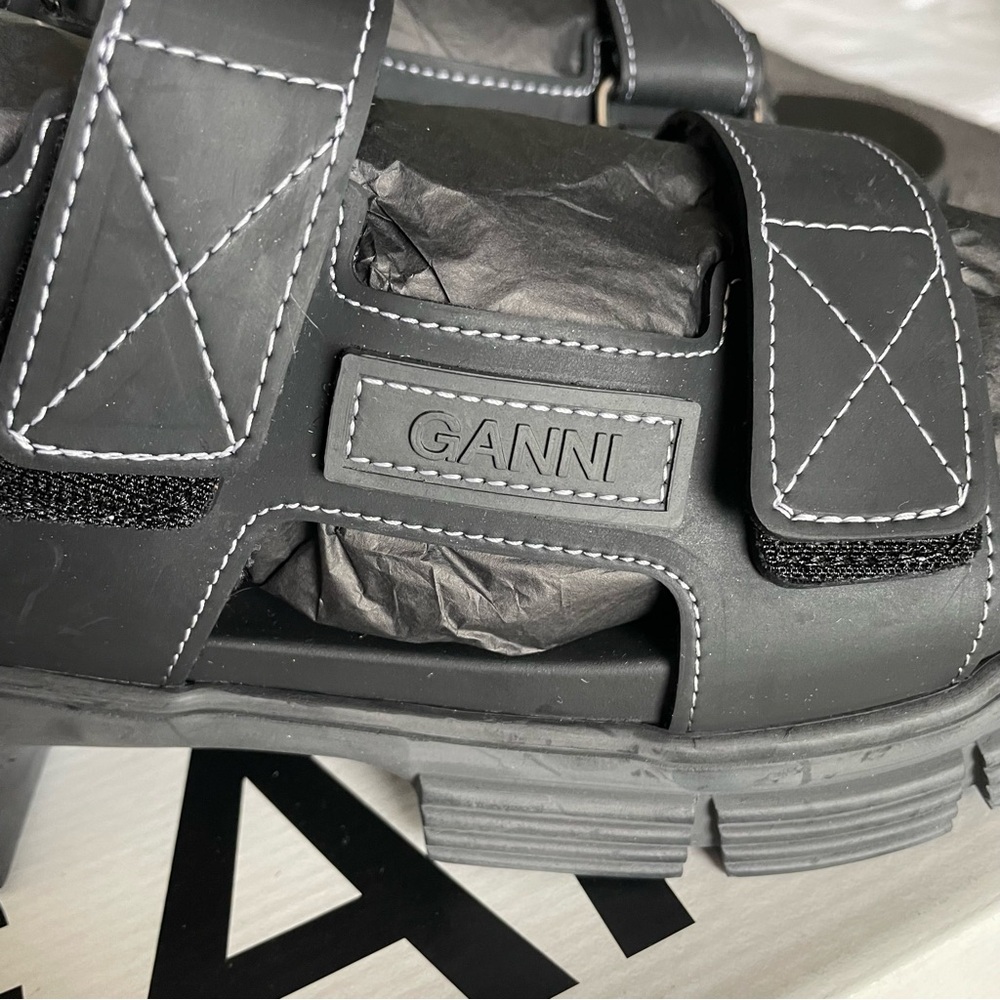NWT GANNI CHUNKY RUBBER SOLE SANDAL W/VELCRO SIZE 40 - Picture 3 of 8
